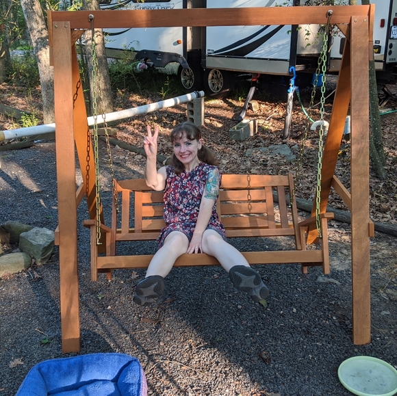 Meet your Posher, Amie - Picture 1 of 1